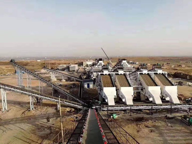 Gneiss sand making process