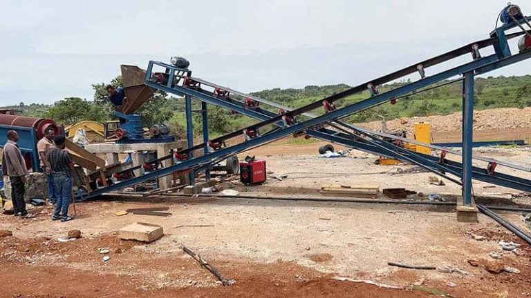 Rock gold crushing process