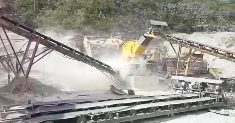From Albite Rock to High-Quality Building Sand - Eastman Rock Crusher