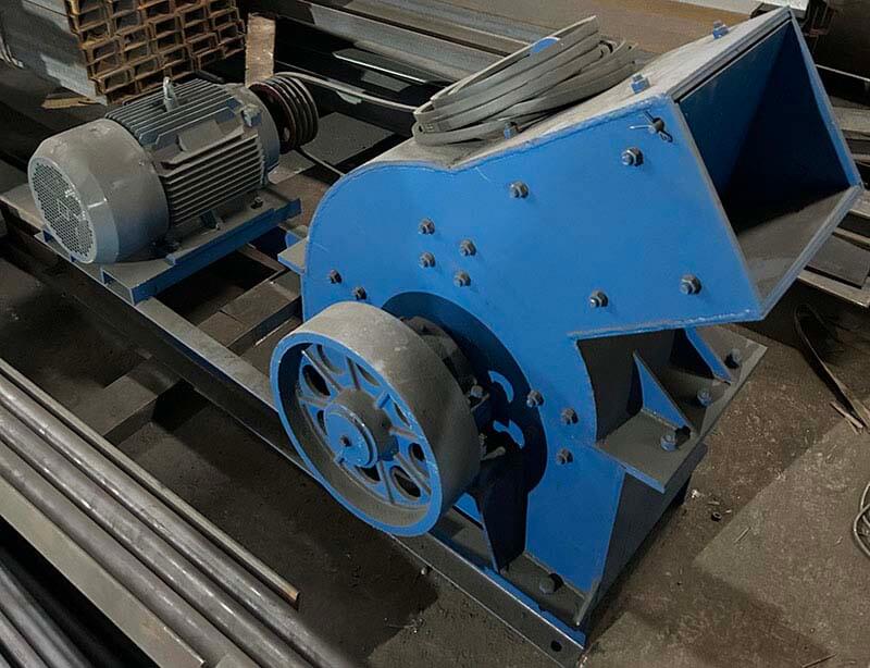 Petroleum coke hammer crusher