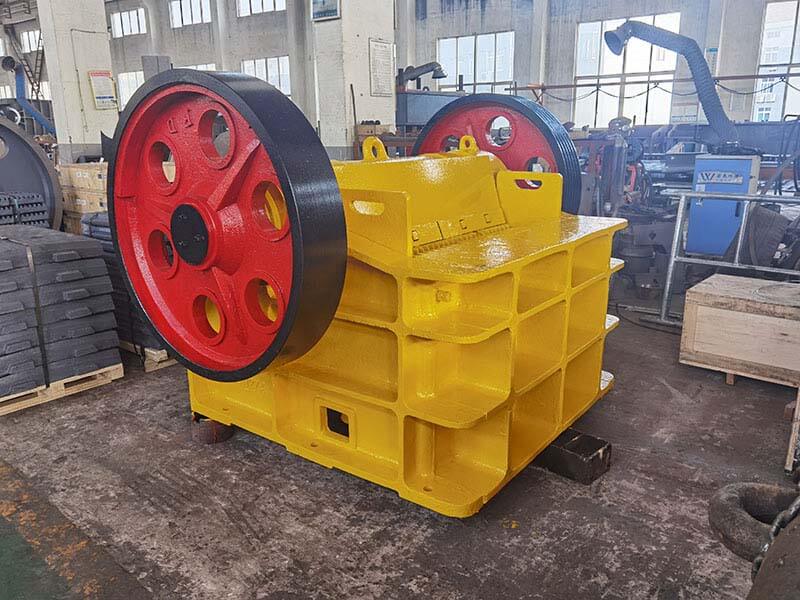Petroleum coke jaw crusher