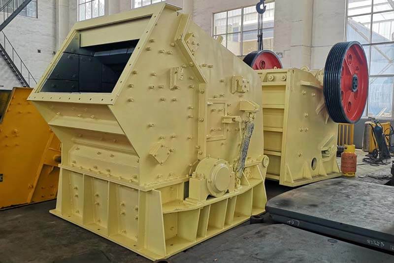 Limestone impact crusher