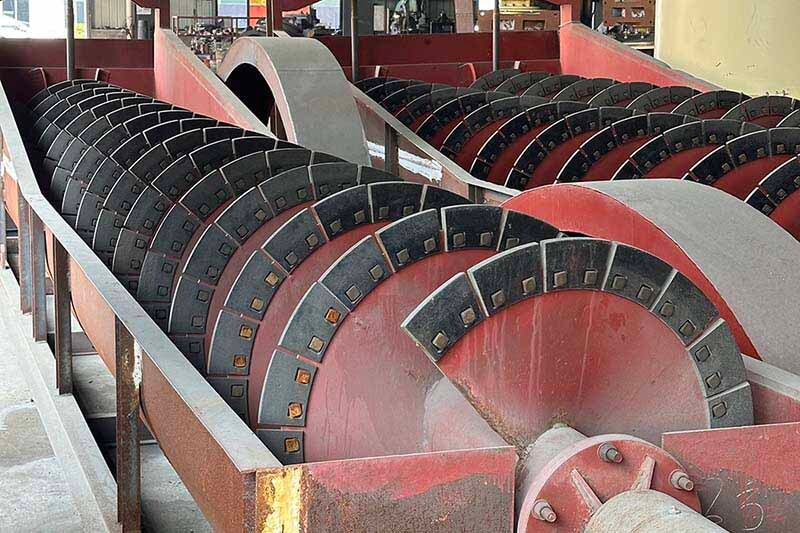 Spiral sand washing machine