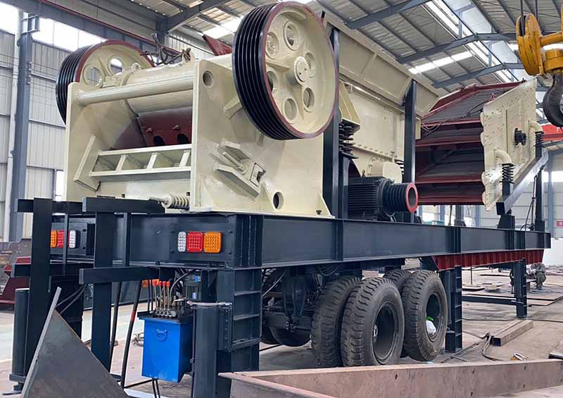 mobile crushing plant